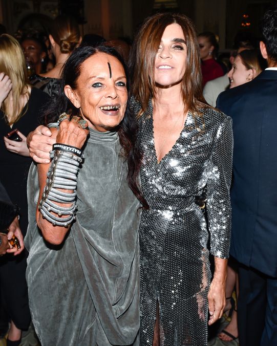 With muse and artist Michele Lamy - Carine Roitfeld Standing Near ...